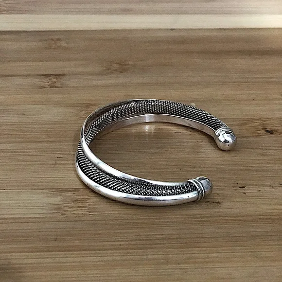 $172 Designer Estate Cuff Sterling Silver Marked 925 - Picture 2 of 9